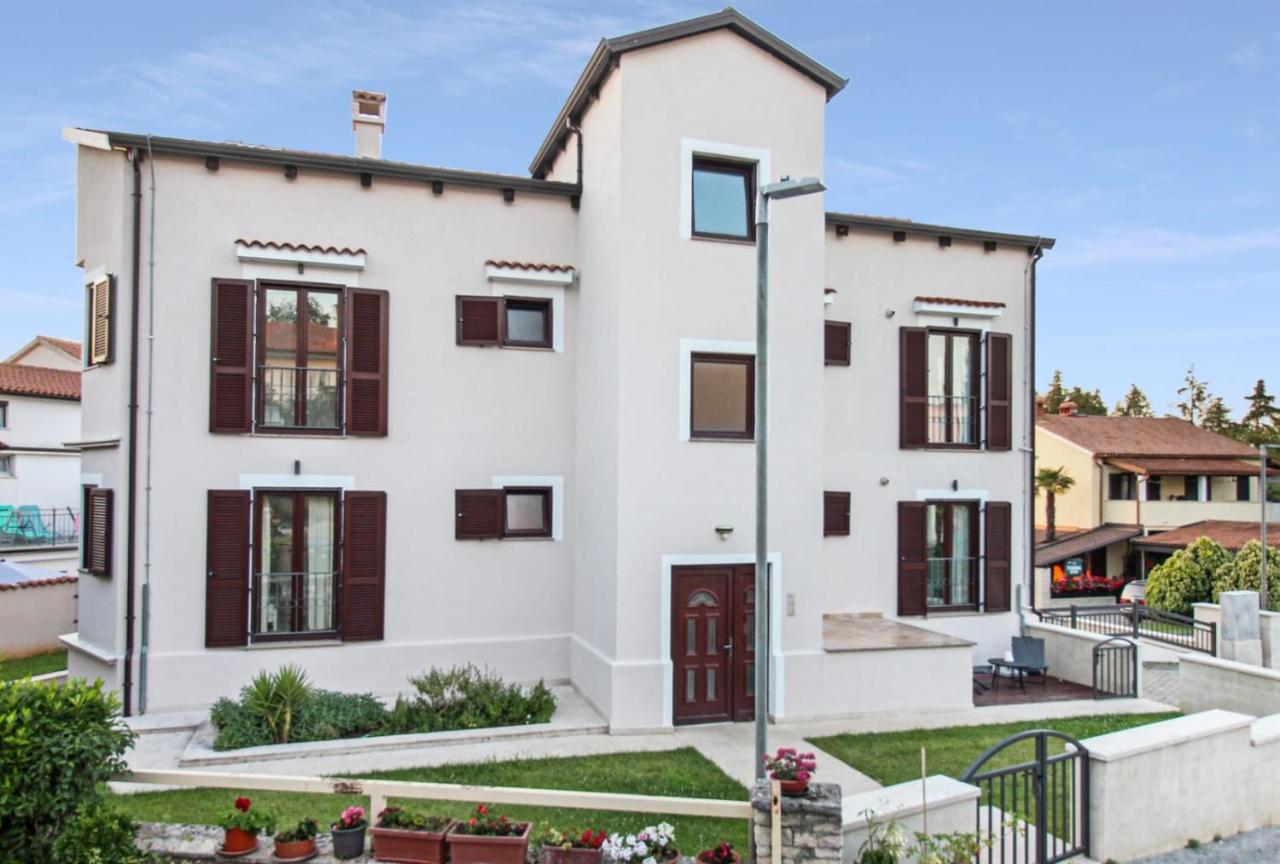 פורץ Apartments Villa Alba מראה חיצוני תמונה