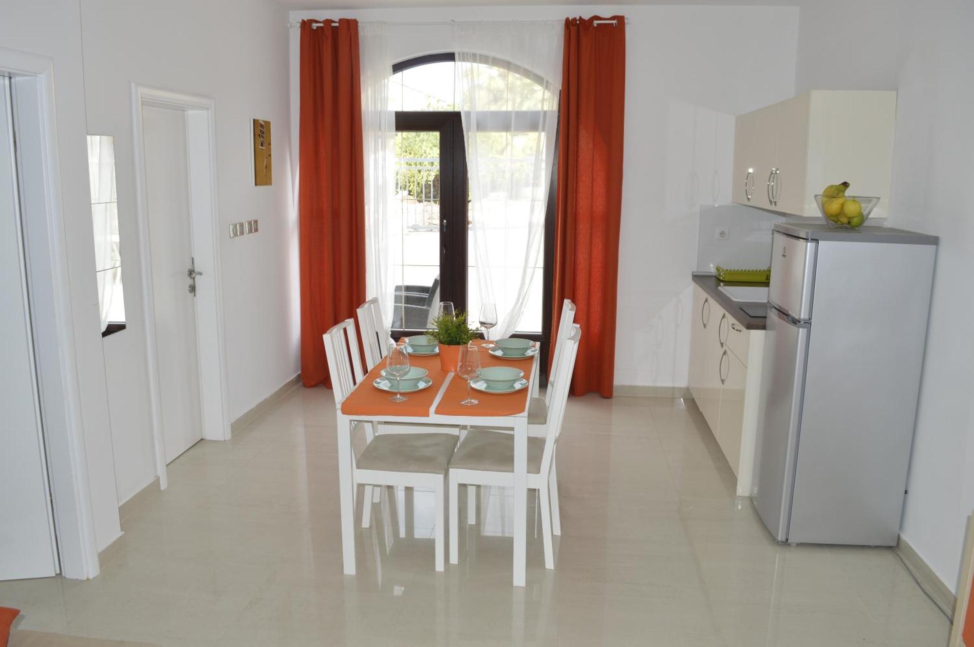 פורץ Apartments Villa Alba מראה חיצוני תמונה
