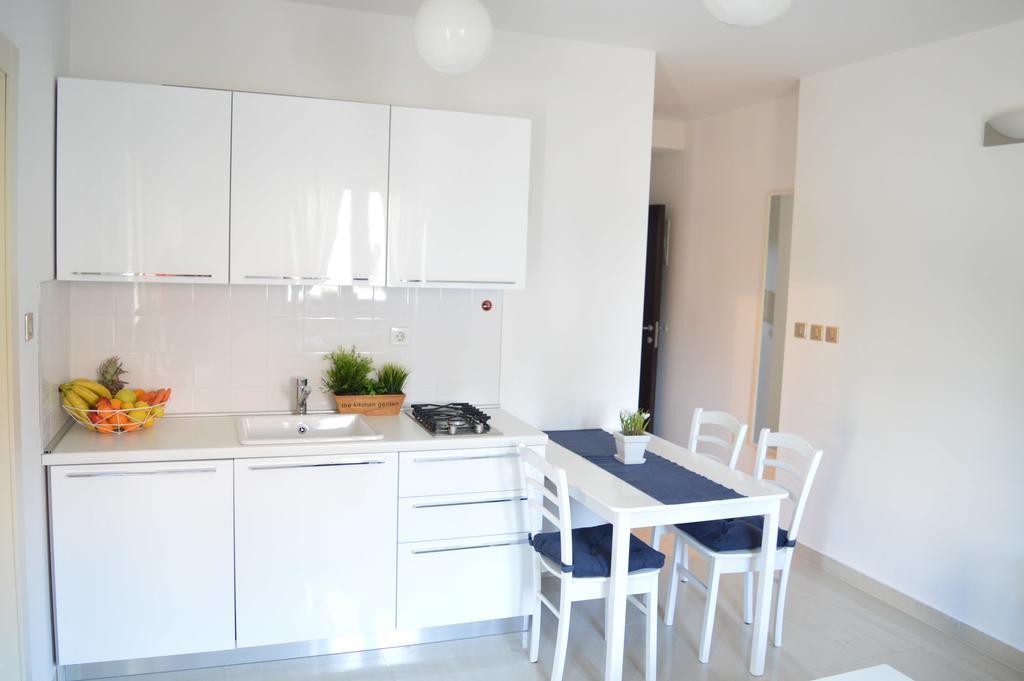 פורץ Apartments Villa Alba מראה חיצוני תמונה
