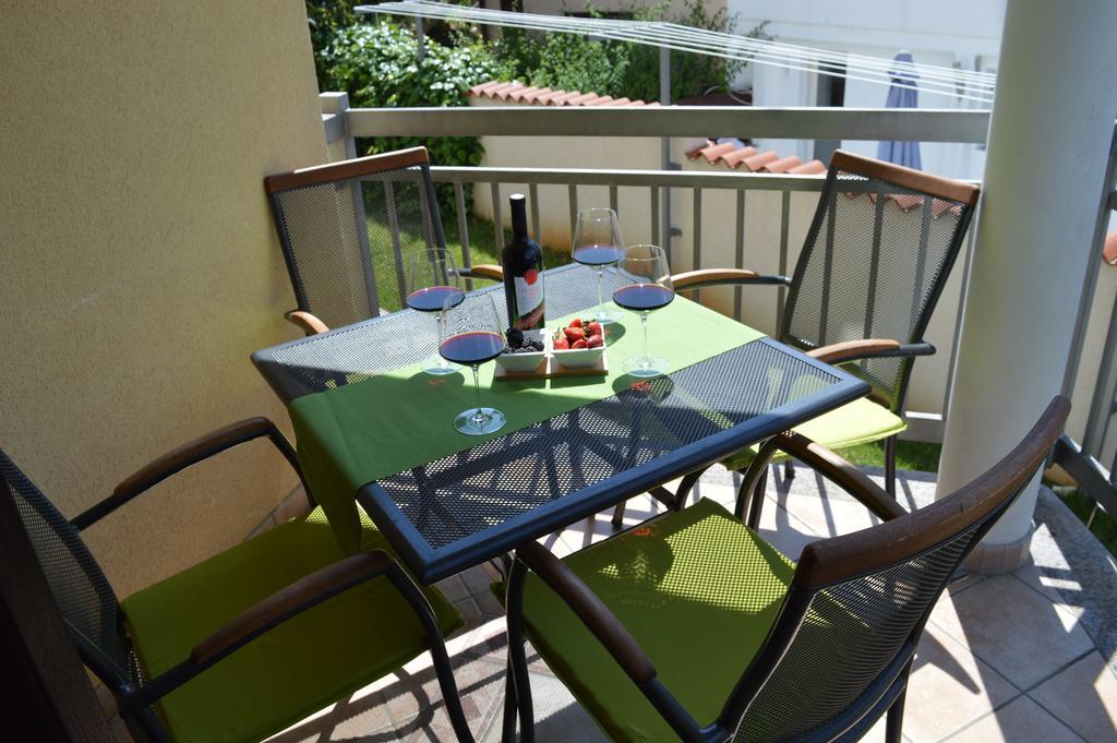פורץ Apartments Villa Alba מראה חיצוני תמונה