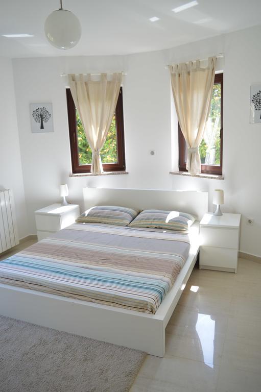 פורץ Apartments Villa Alba מראה חיצוני תמונה